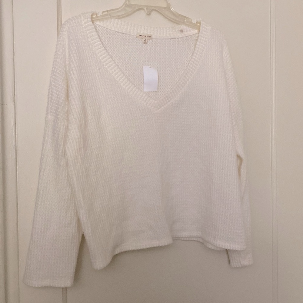 NWT heart and hips white sweater size: S
